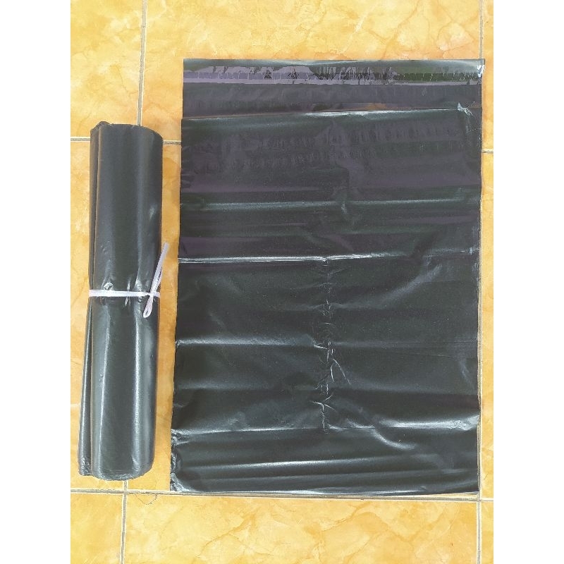 

Plastik Polymailer Hitam LDPE [35x50] isi ±100 - Bungkus Plastik Packing Online