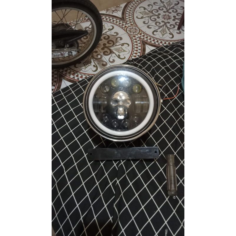 lampu daymeker tengkorak