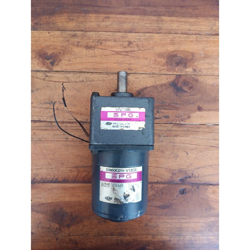 AC DINAMO MOTOR GEARBOX 60W 220V 1:50 1400Rpm