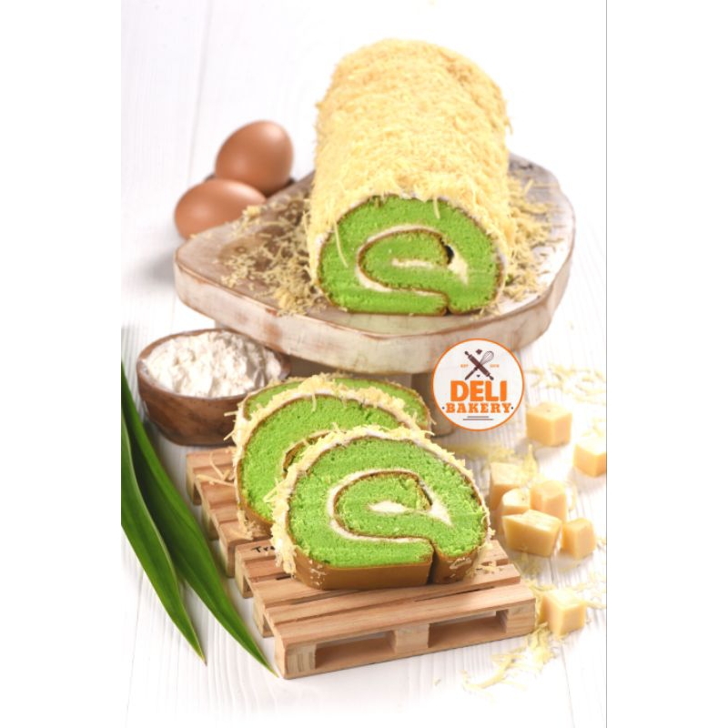 

roll cake / kue roll by 'DELI BAKERY'