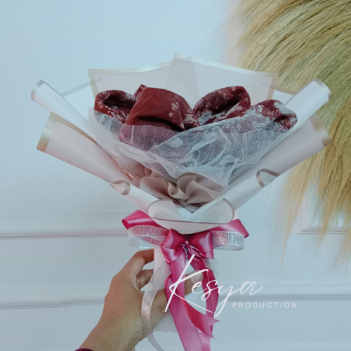 Buket Jilbab Segi empat | Buket Hijab | Kado hijab double | kado pashmina square | kado wisuda | kad
