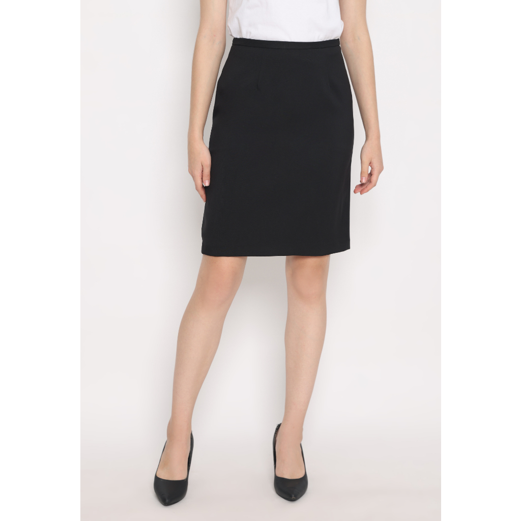 Lyne Halim Rok Basic Hitam Prada Span Pendek, 8124.