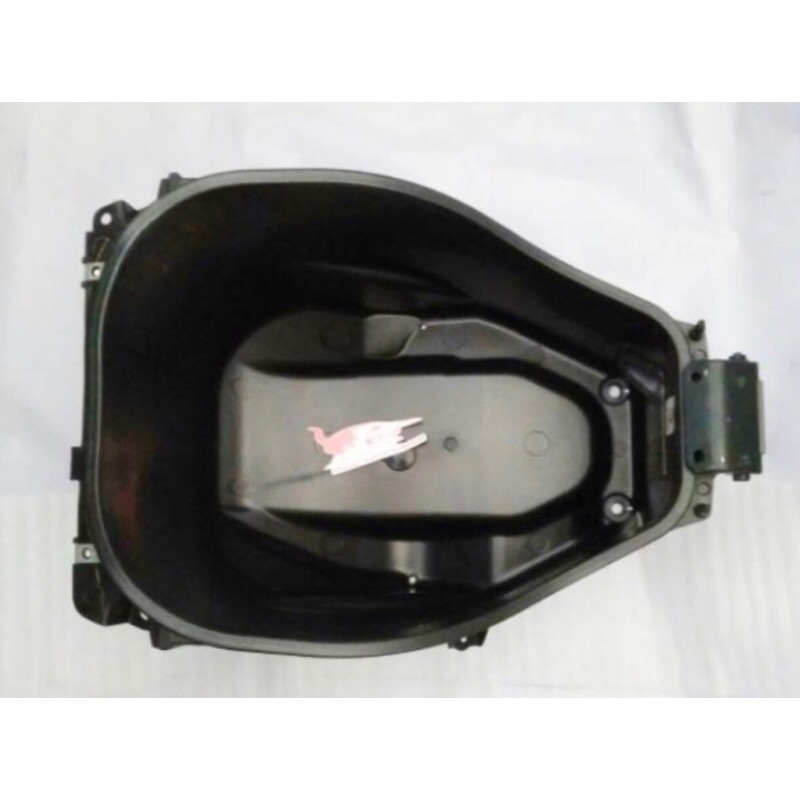TERLENGKAP… 81250K16900 BOX BAGASI SCOOPY FI Ring 14 - LUGGAGE BOX