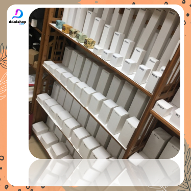 

Box Parfum Kardus Kotak Polos untuk Kemasan Botol Hampers Souvenir Dus kemasan 5X5