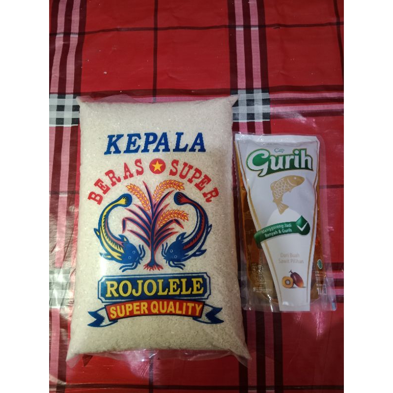 

Paket Sembako Beras 5 Kg dan Minyak 1 L