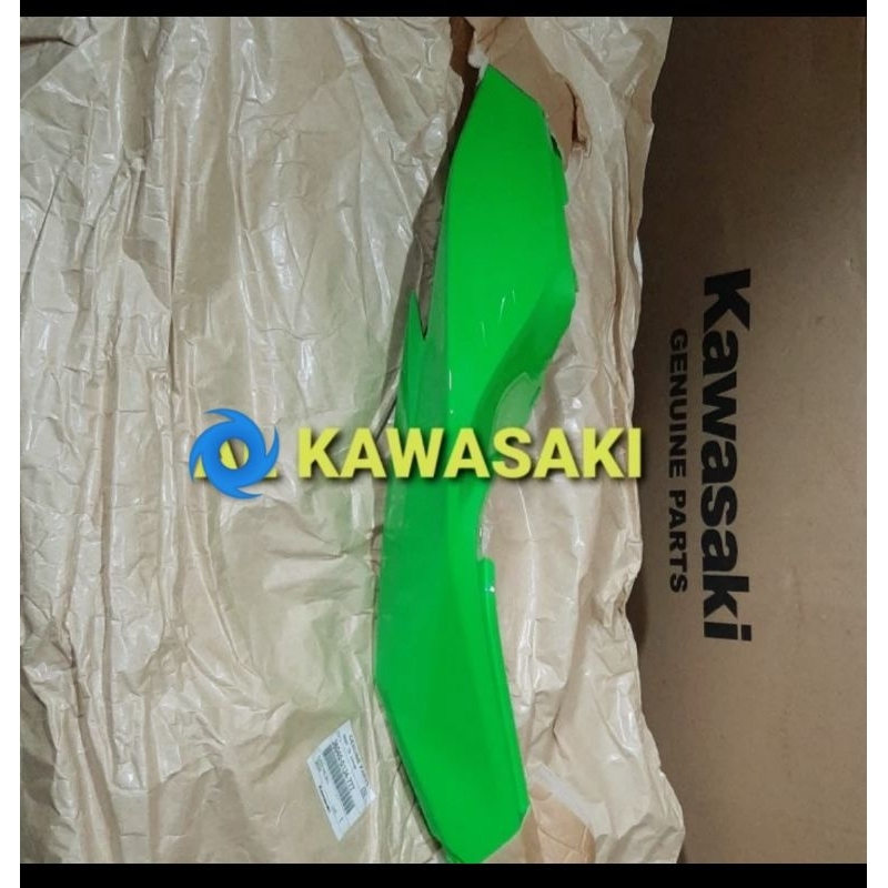 Cover body belakang kanan kawasaki zx636 original