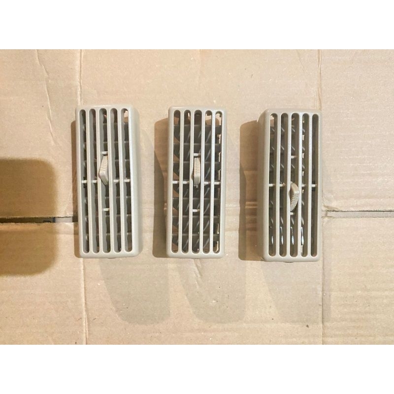 kisi-kisi AC double blower mobil avanza,xenia,terios,rush  warna cream