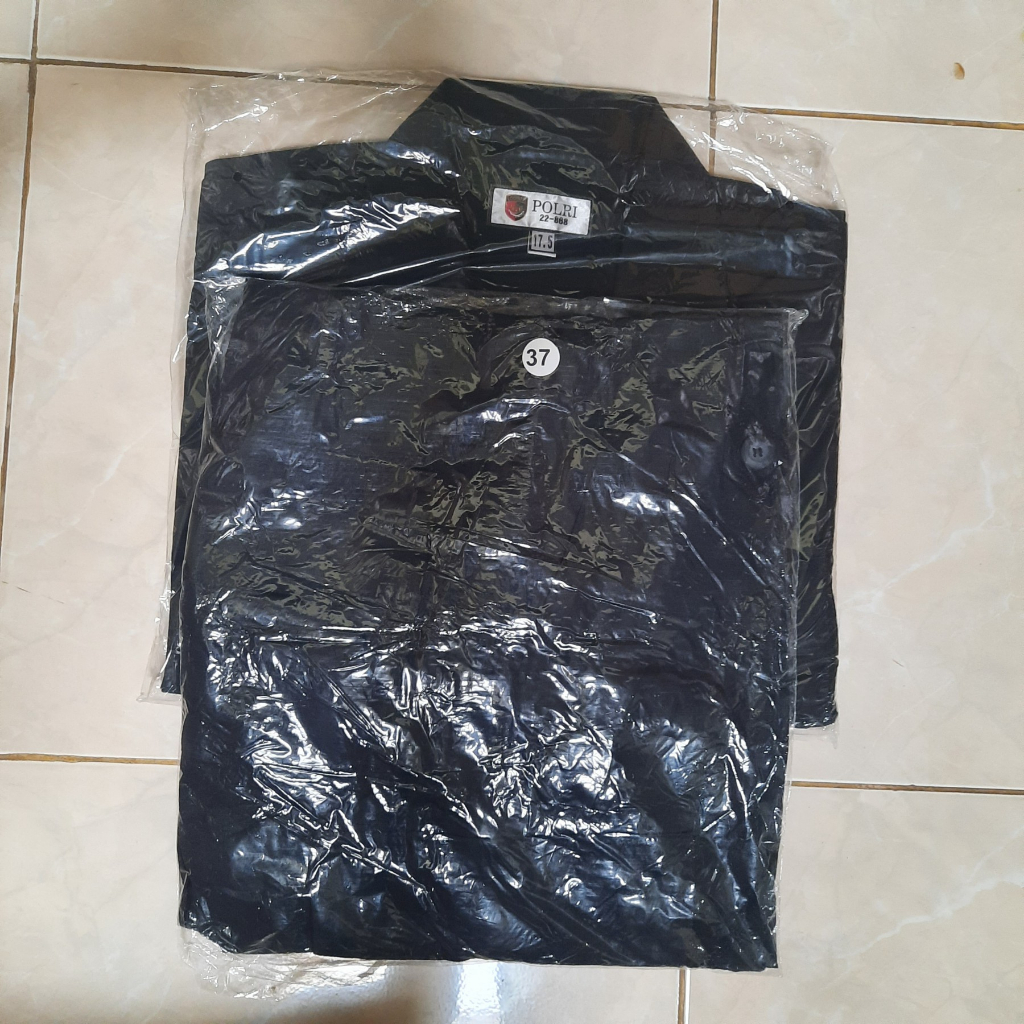 PDL HITAM BRIMOB JATAH (UK baju : 17,5 , UK celana : 37)