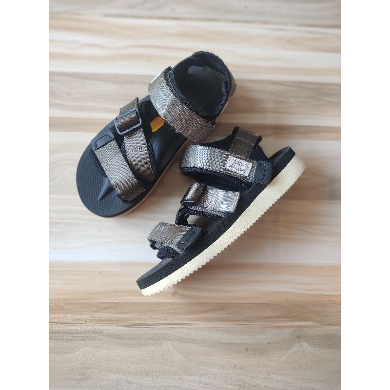 sendal suicoke kisee