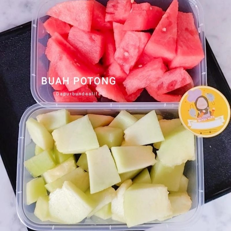 

Buah Potong Segar dan Manis , Buah Semangka , Melon , Nanas honi , belimbing , pepaya