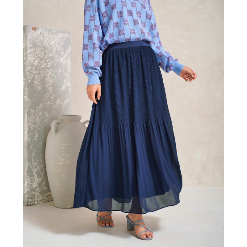 Zira skirt by heaven lights