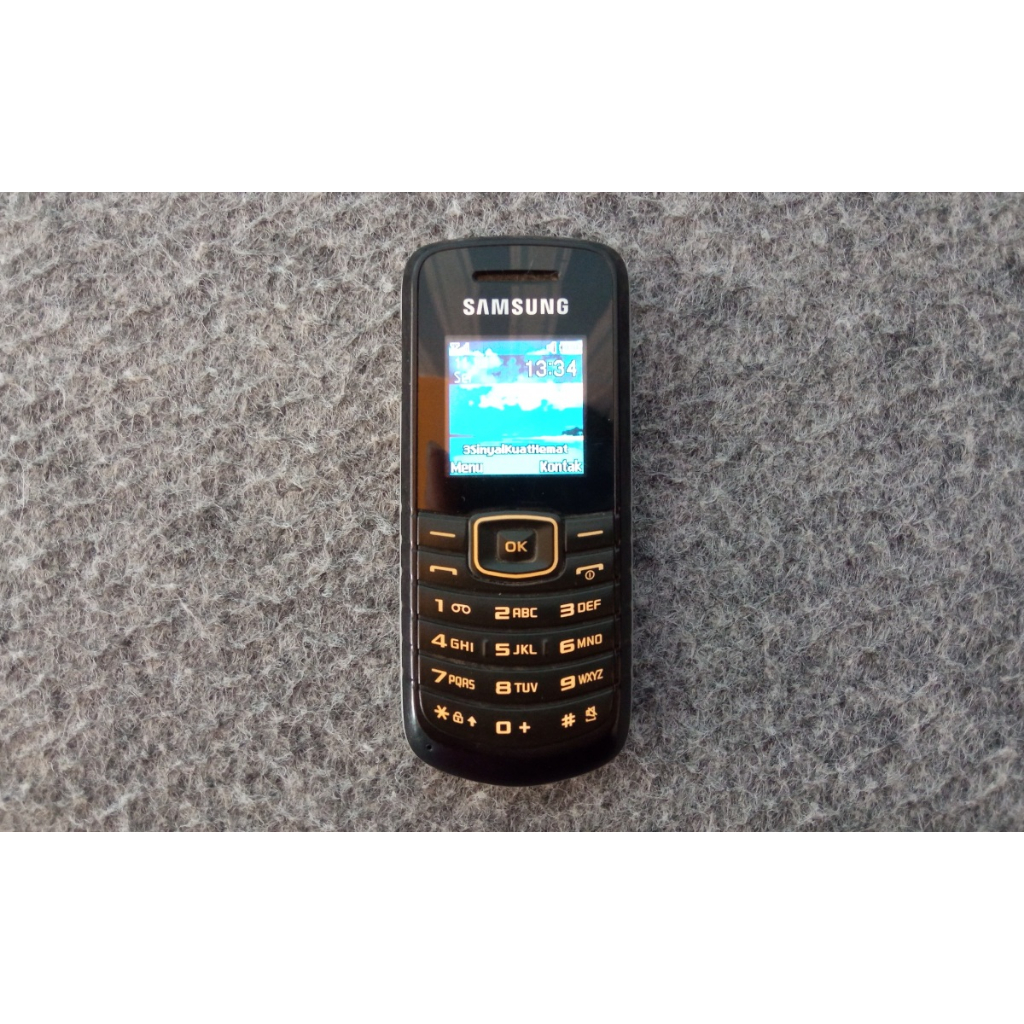 HP Samsung Keytone GT-E1080F Original SEIN . Telpon SMS Lancar . Batre Awet