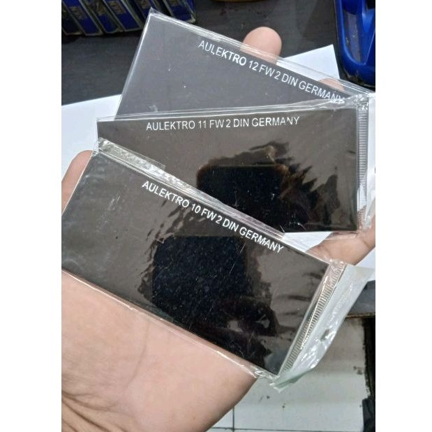 Kaca Las hitam din 11