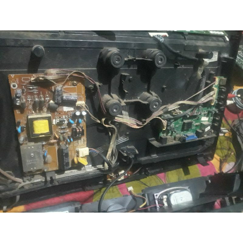 mesin tv led polytron