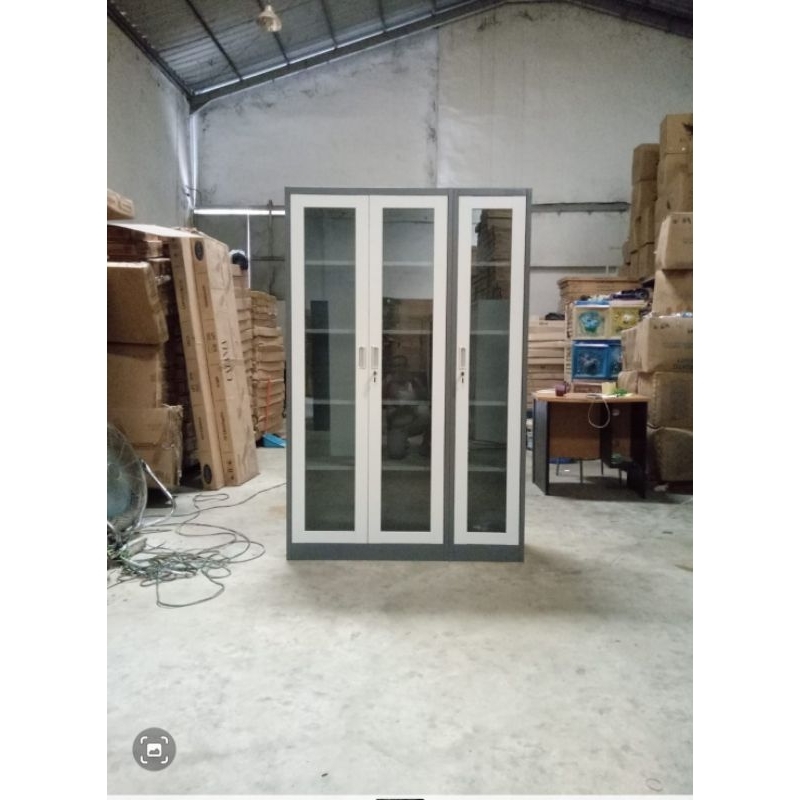 

Lemari Filing 3 Pintu HC 107
