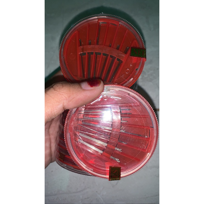Jarum Jahit Tangan Praktis