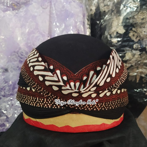 Blangkon Solo Perbawan Batik Solo