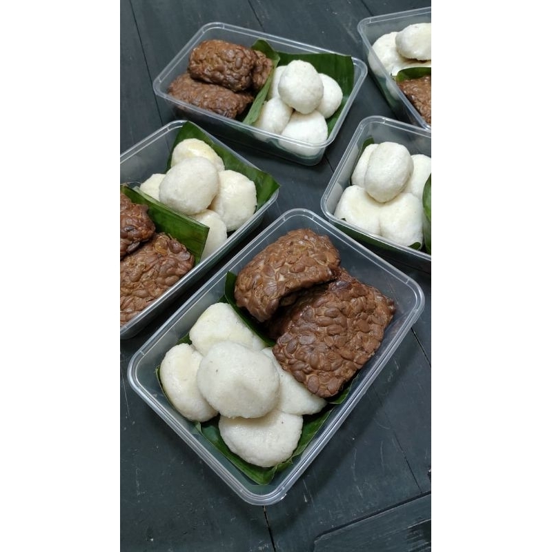 

Jadah Tempe Jogja ( isi 5 jadah 5 tempe) Frozen Food