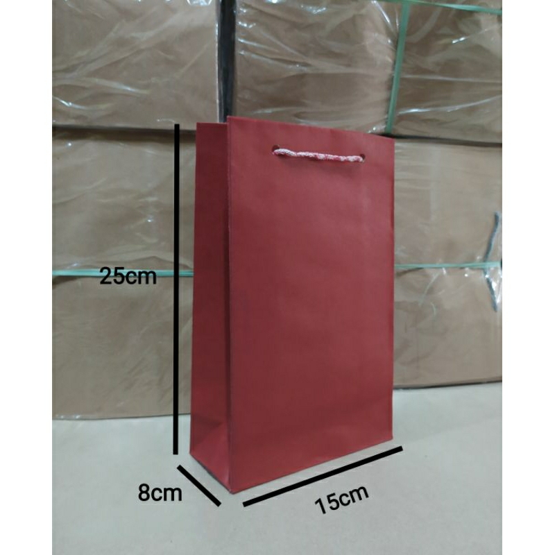 

Paperbag Polos Merah Hatari/Wafer Ukuran P15 L8 T25