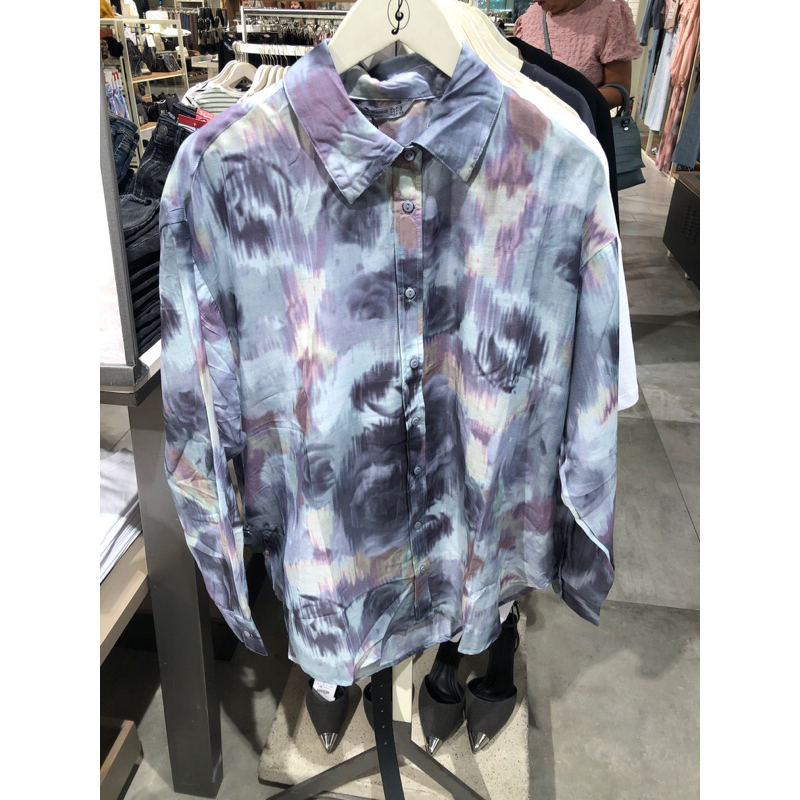 Kemeja Stradivarius // Stradivarius shirt // atasan berkerah // baju berkerah // baju kantor