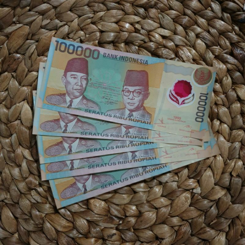 MULUS Uang kuno ASLI 100000 Rupiah polymer plastik 1999
