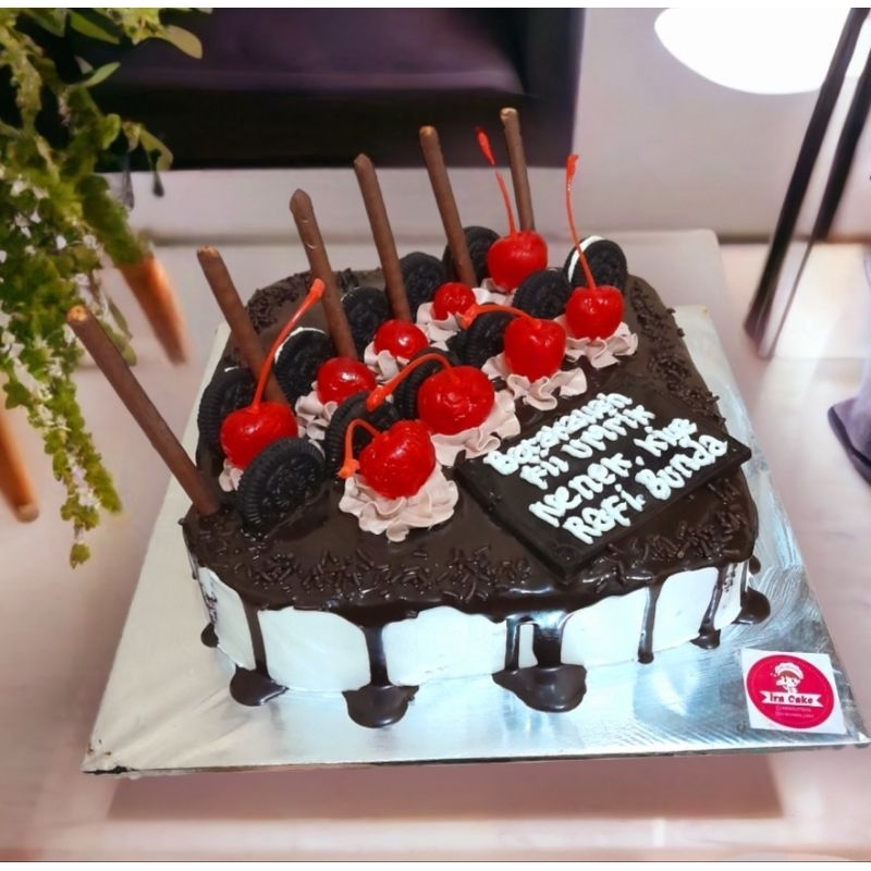 

Kue ulang tahun coklat Uk 20Cm