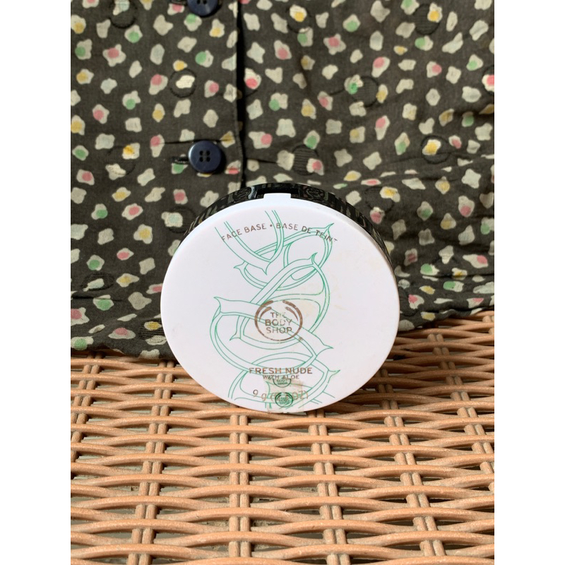 The Body Shop Original Fresh Nude Face Base Powder Foundation 9gr Shade 20 Segel