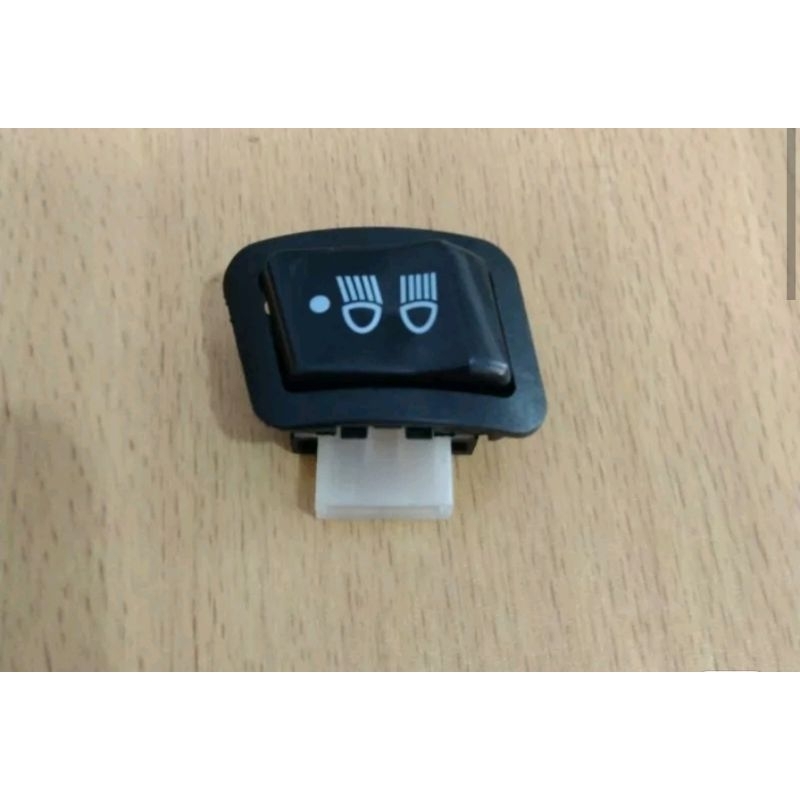 saklar 3 titik universal