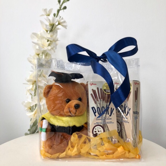HAMPERS WISUDA/ BUCKET/ SNACK/ BONEKA WISUDA