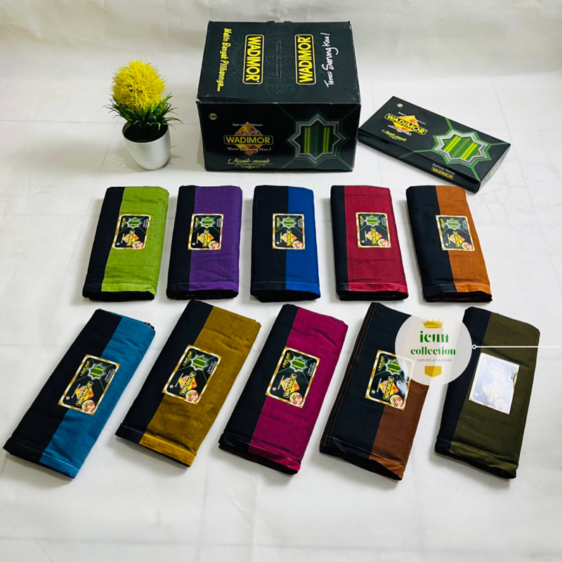 Sarung Tenun Wadimor Manik Manik