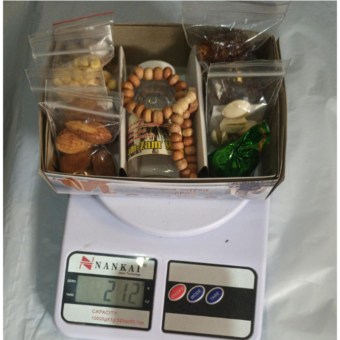 

Paket Hemat Lengkap Premium oleh oleh umroh