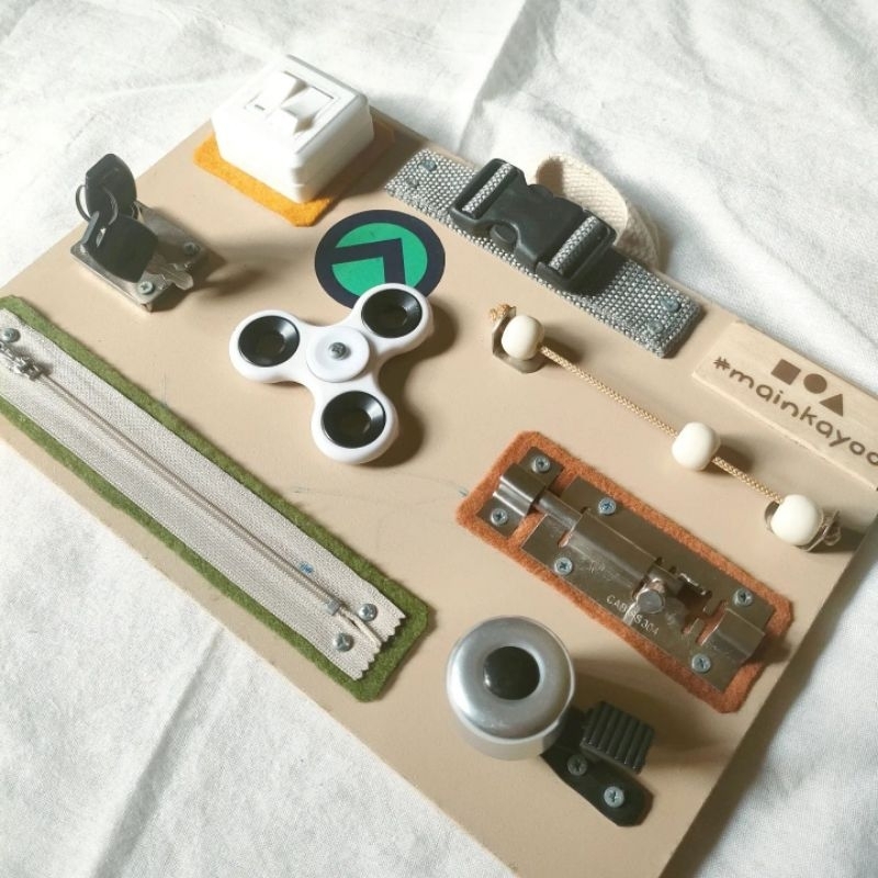 Preloved Busy Board dari Main Kayoo