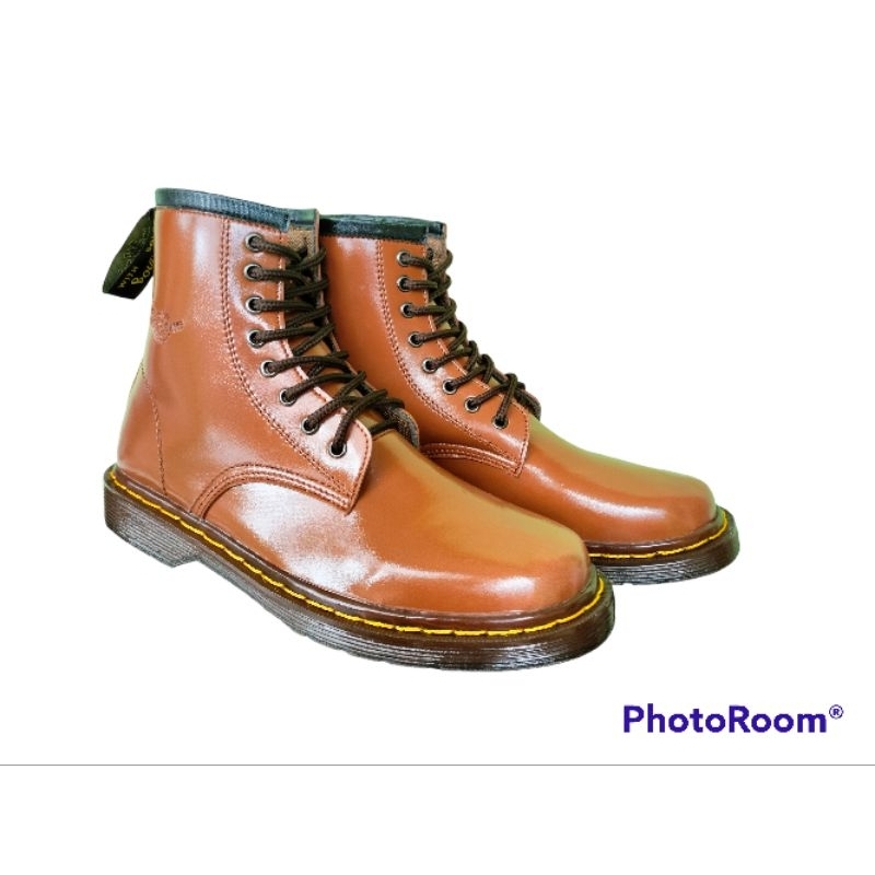 SEPATU BOOTS PRIA DOCMART KASUAL TINGGI 8 HOLE PRIA  HADE UK 36-45