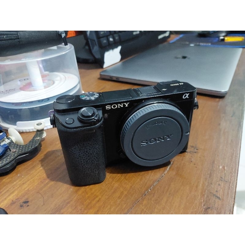 SONY A6000 SECOND BODY ONLY NO BOX