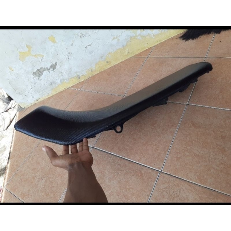 jok megapro primus original keprasan tipis kulit carbon