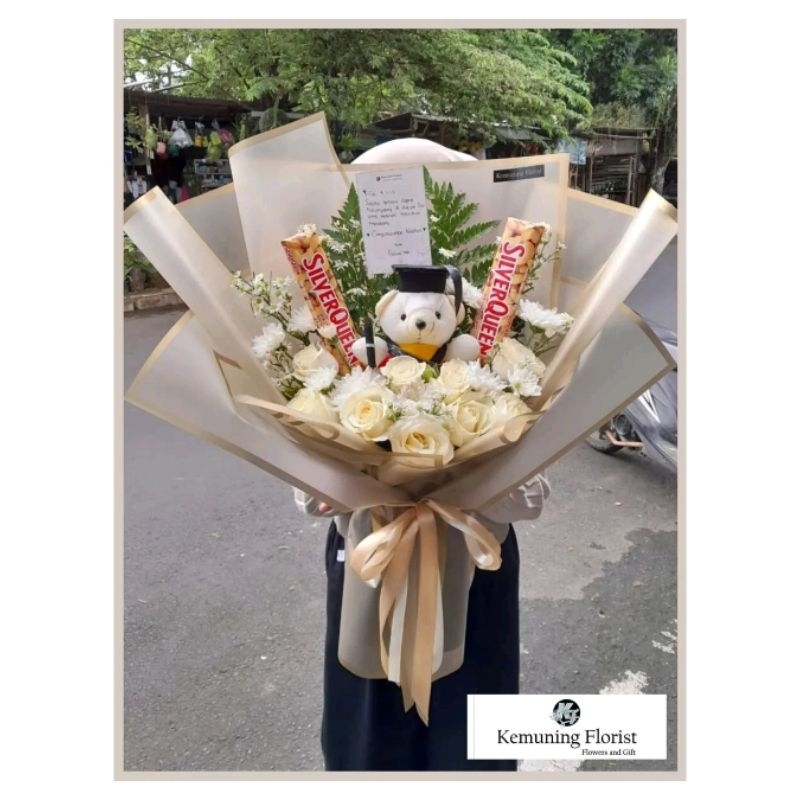 (kode 26) buket bunga asli/ buket wisuda/ buket coklat/ buket malang