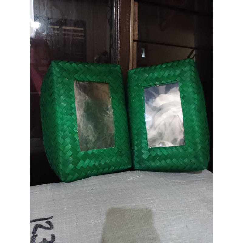 Besek bambu mika warna 20x30cm