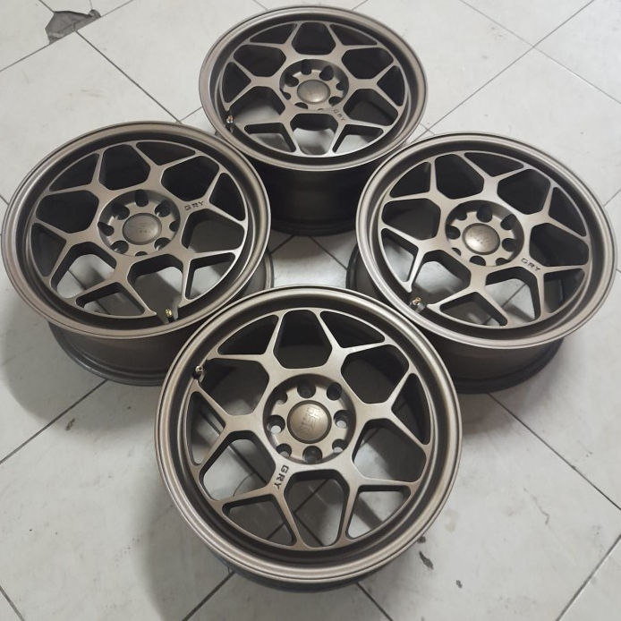 Velg Mobil Bekas Ring 16 Pcd 4x100-114 Hsr GRY Buat Mobil Yaris Jazz Vios Calya Mobilio Vios Freed D