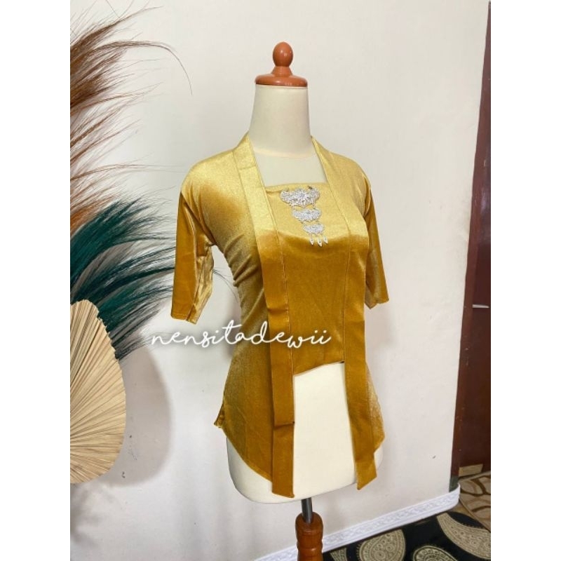 Kebaya Lengan Pendek, Kutubaru - Warna Gold