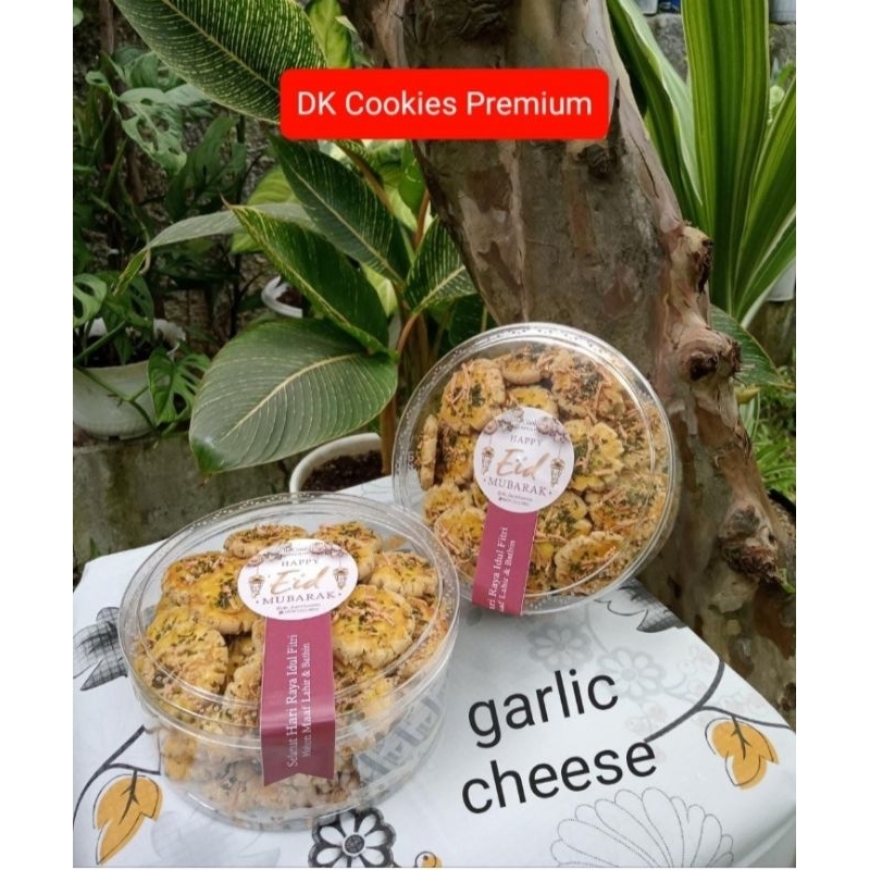 

Kue kering Garlic cheese