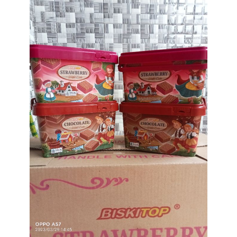 

READY STOK BISKITOP WAFER CUBE 180gr EXPIRED 2026