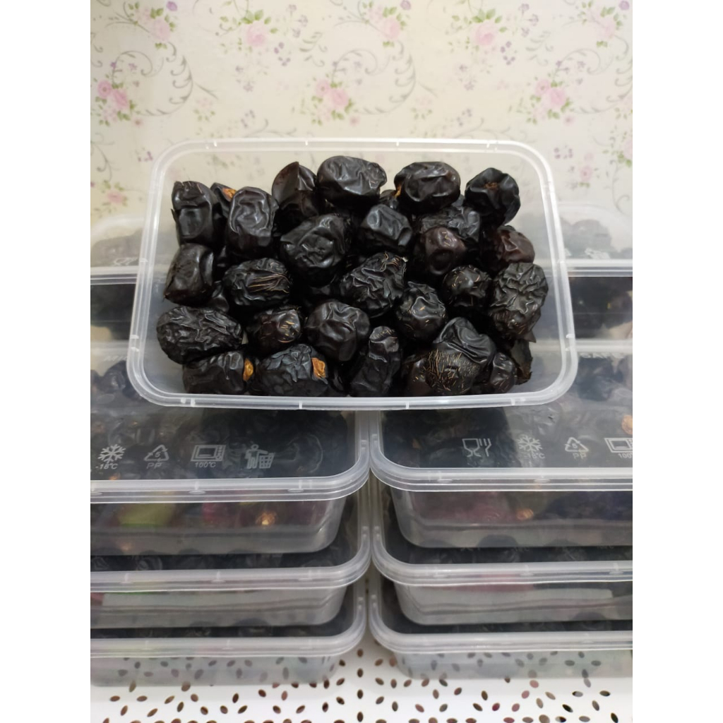 

Kurma Ajwa Madinah 500 gram