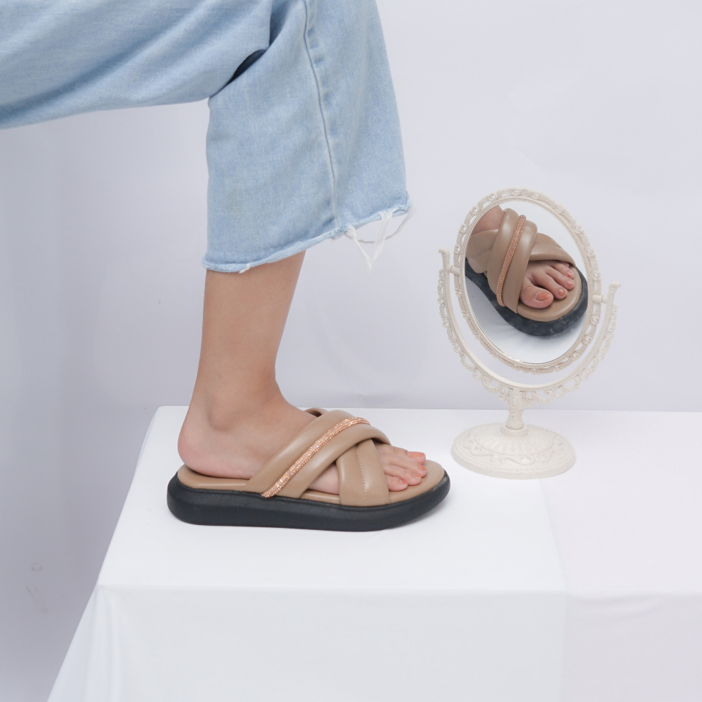 Adarastore - Dunkenstock MONIC Sandal Slop Wanita Model Tali Silang Sendal Casual Cewek