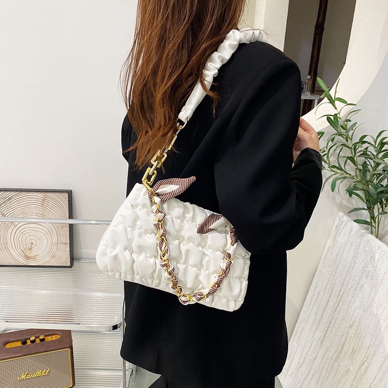pluffy bag slingbag import