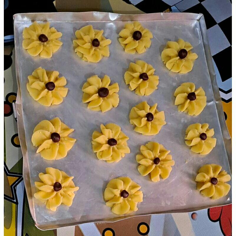 

KUE KERING SEMPRIT HOMEMADE 500 GRAM / KUE KERING SEMPRIT JADUL / KUE SEMPRIT ENAK DAN WANGI / KUE KERING BENTUK BUNGA