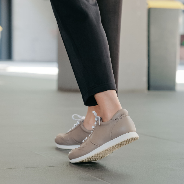Shoeka - Malini Sneakers Taupe