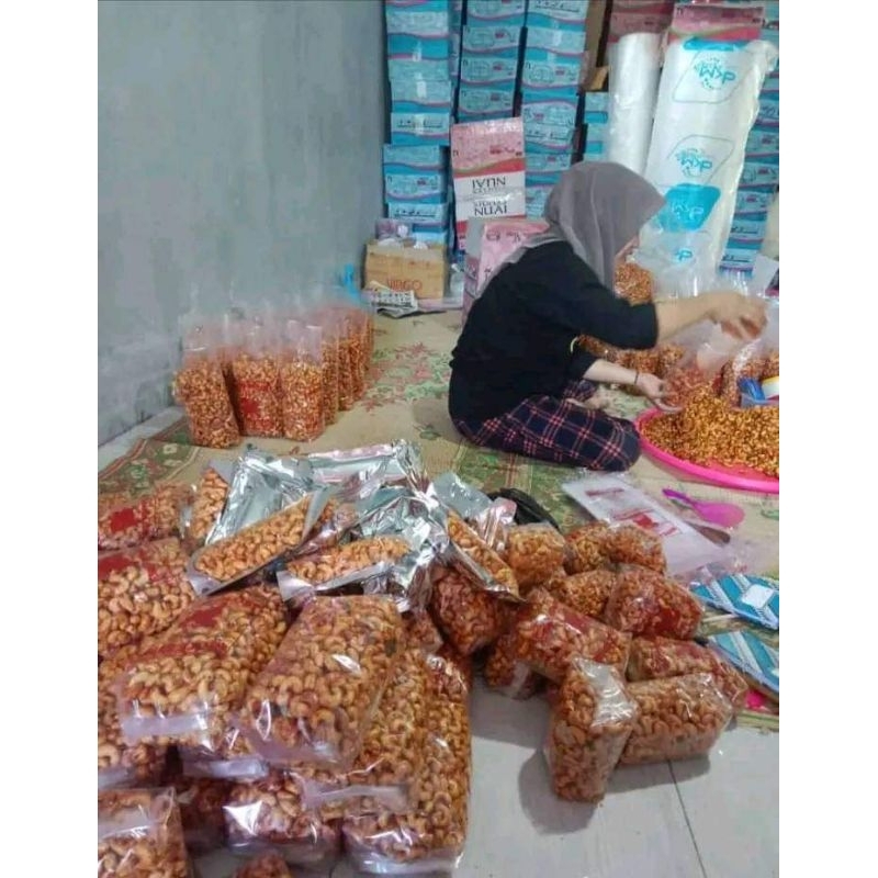 

KACANG METTE PEDAS/SUPER RENYAH