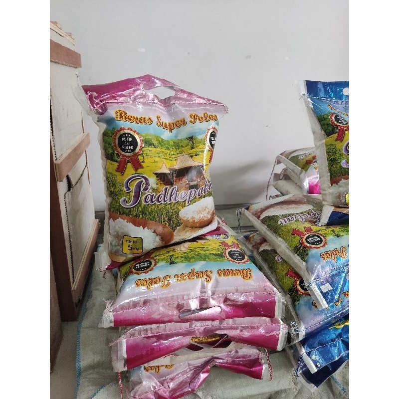 

Beras padhepokan merah 5kg