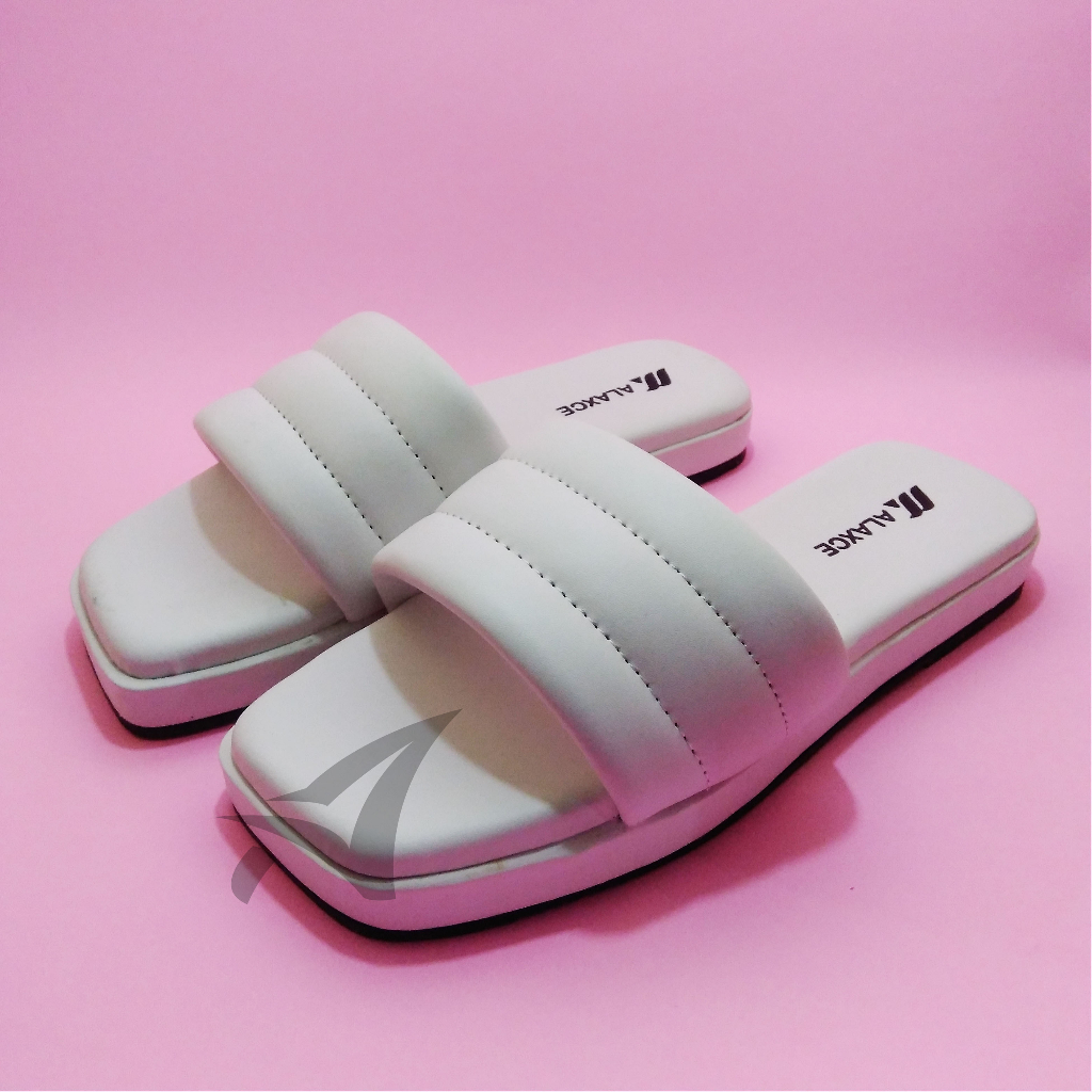 SENDAL SELOP WANITA FLAT BUSA EMPUK CASUAL SLIDE KARET SANDAL SLOP PEREMPUAN IBU TERBARU KEKINIAN CEWEK CASUAL