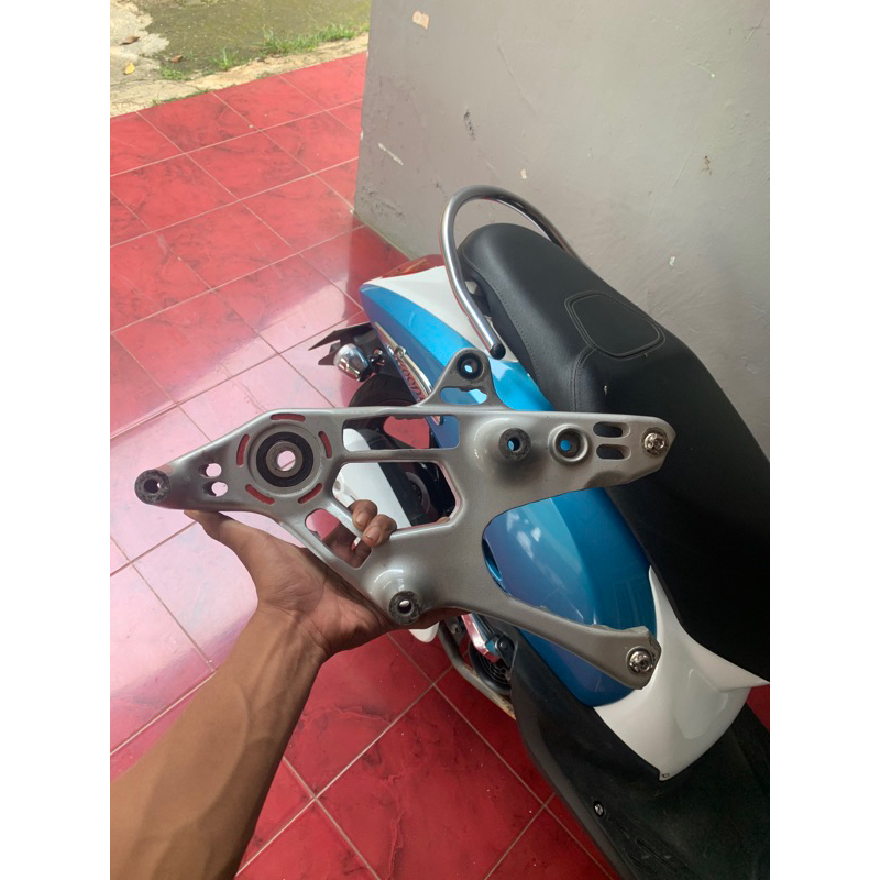 arm nouvo z ais coak